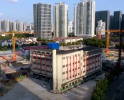 جابجایی ساختمان غول پیکر در چین